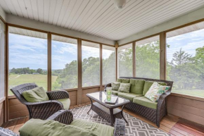 18 Mi to Table Rock Lake Pet-Friendly Ozark Home!